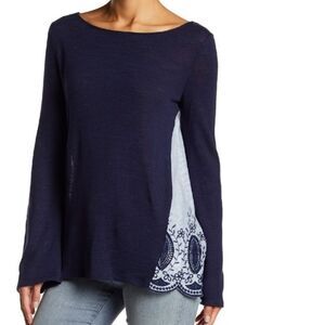 Caslon Blue & White Embroidered Back Long Sleeve Blouse (M)